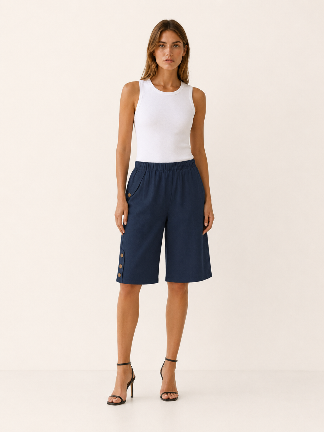 Women's Workout Shorts Elastic Waist Button Detail